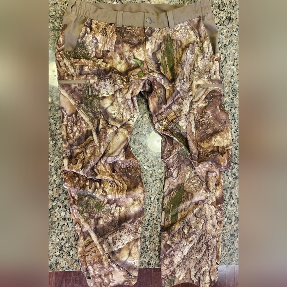Realtree APX All Seasons Camo Cargo Pants - Picture 2 of 10